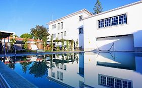 Art 4 You Carcavelos Suites